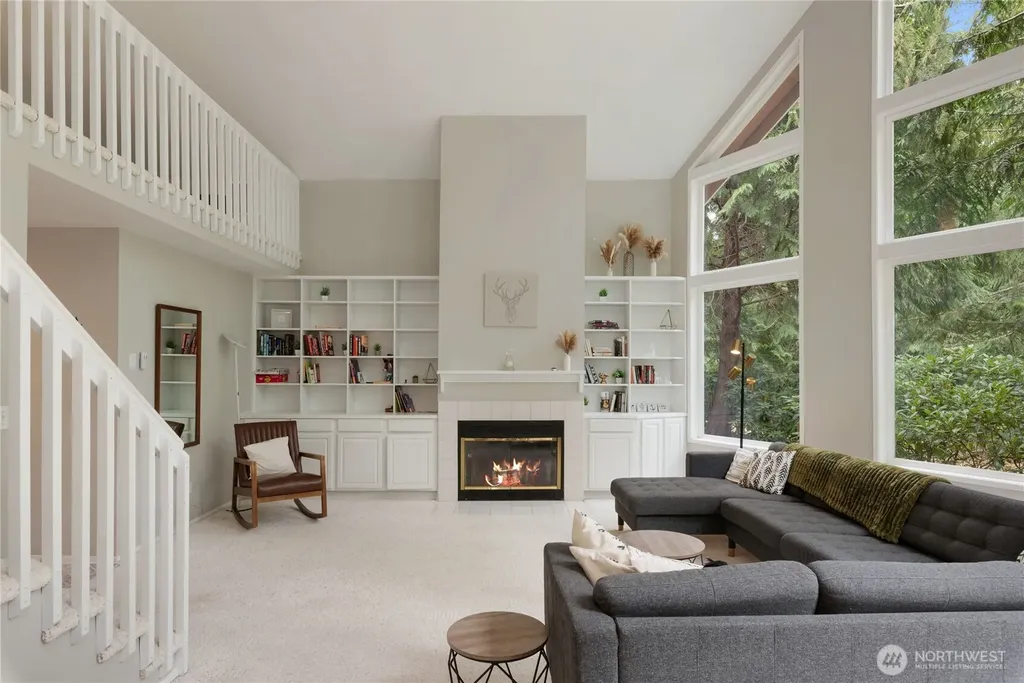 41 E Westlake Place Allyn WA 98524