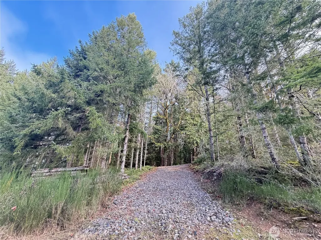 7625 NW Mountain Vista Lane Silverdale WA 98383