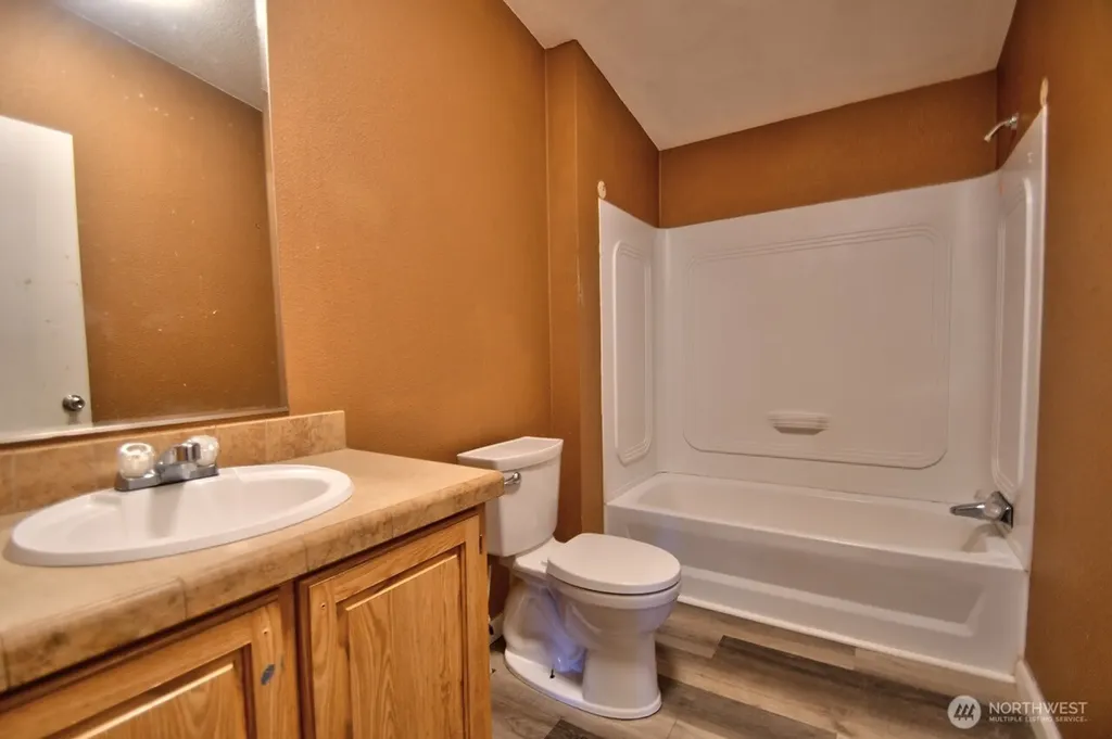 4213 State Route 6 Chehalis WA 98532