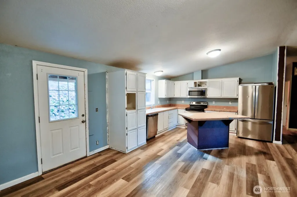 4213 State Route 6 Chehalis WA 98532