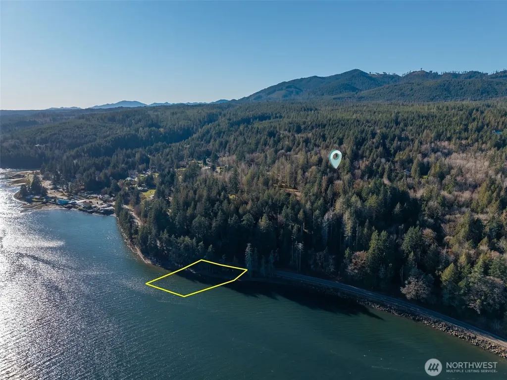 456 N Highway 101 Hoodsport WA 98548