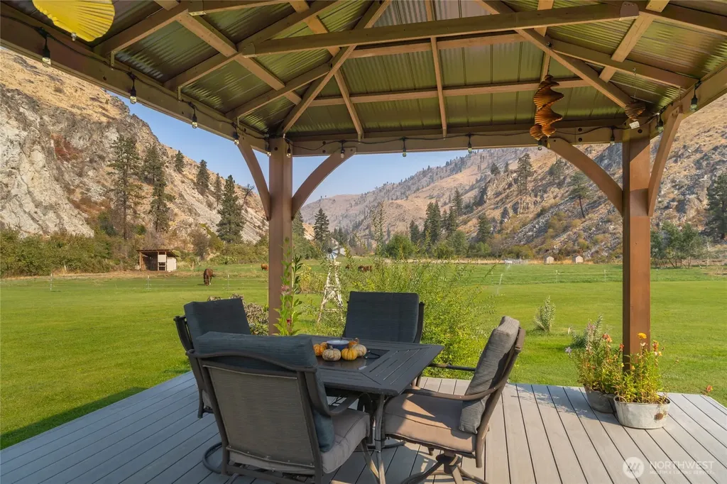 2560 Antoine Creek Chelan WA 98816