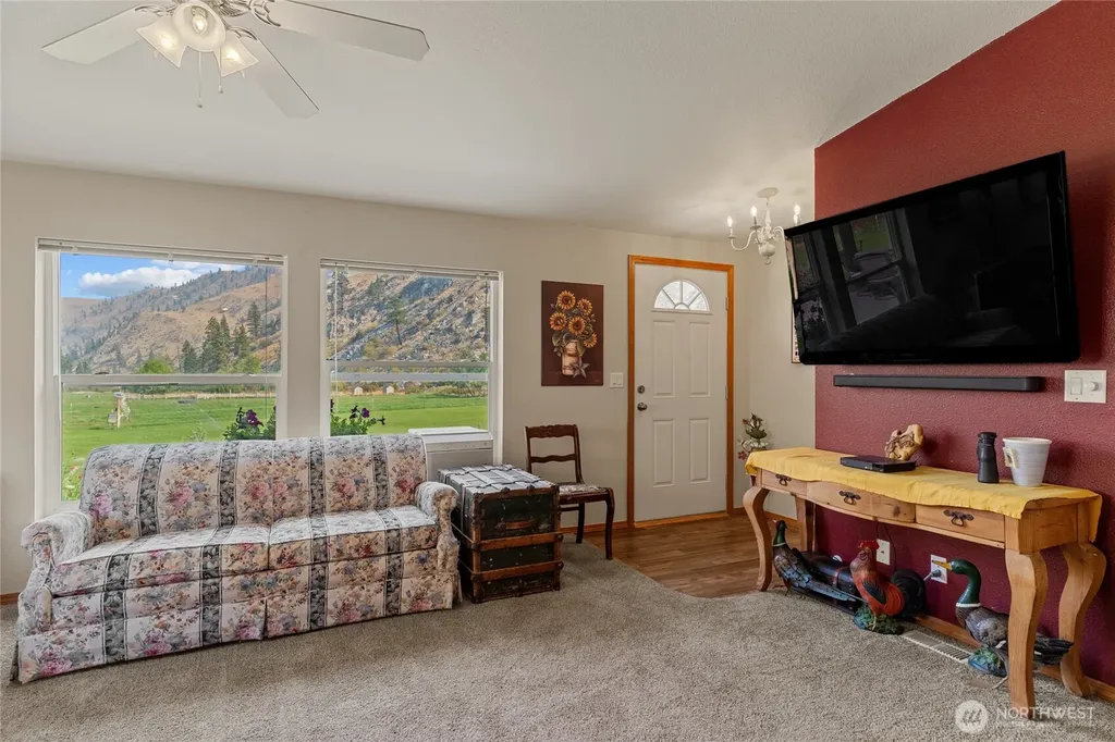 2560 Antoine Creek Chelan WA 98816