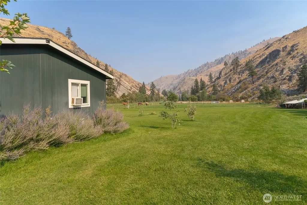 2560 Antoine Creek Chelan WA 98816