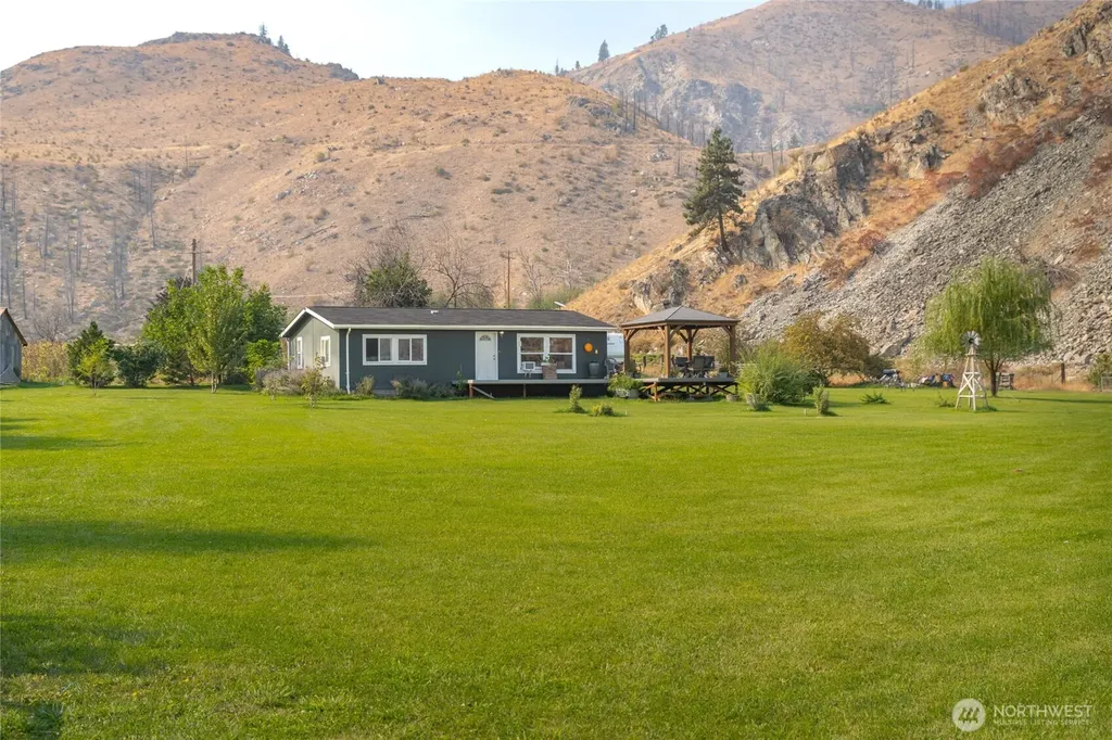 2560 Antoine Creek Chelan WA 98816