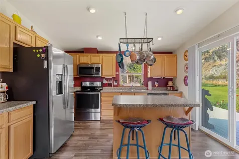 2560 Antoine Creek Chelan WA 98816