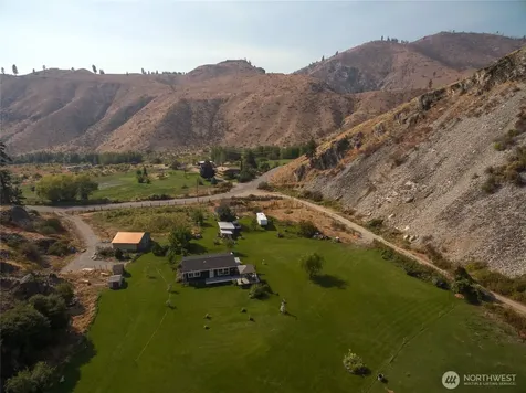 2560 Antoine Creek Chelan WA 98816