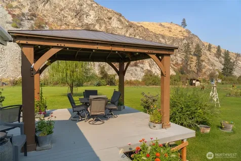2560 Antoine Creek Chelan WA 98816