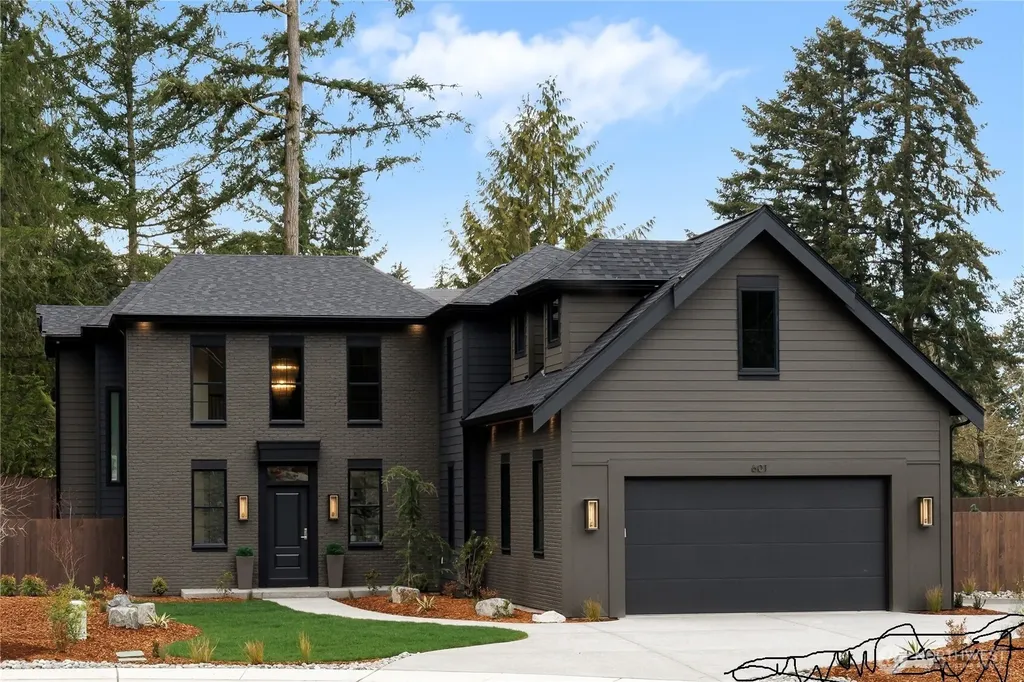 601 Chris David Drive Steilacoom WA 98388