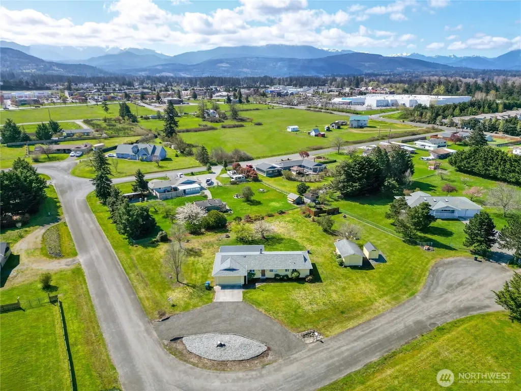 1111 W Alder Court Sequim WA 98382