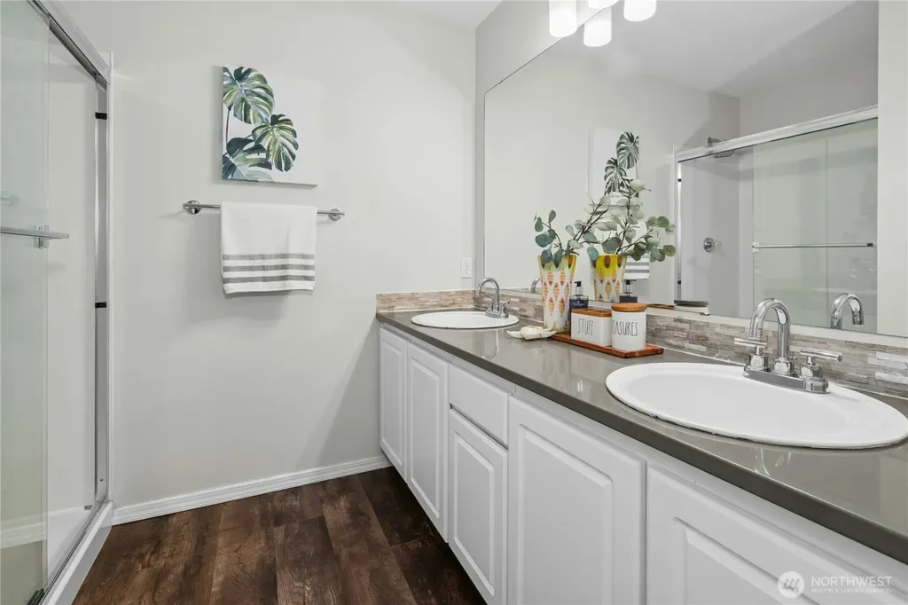 725 SW 115th Street SW Everett WA 98204