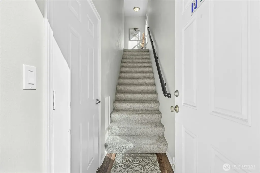 725 SW 115th Street SW Everett WA 98204