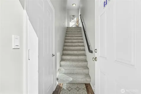 725 SW 115th Street SW Everett WA 98204