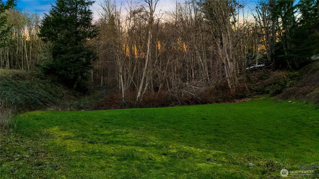 927 Grennan Place Camano Island WA 98282
