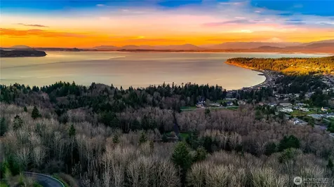 927 Grennan Place Camano Island WA 98282