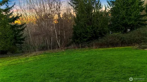 927 Grennan Place Camano Island WA 98282