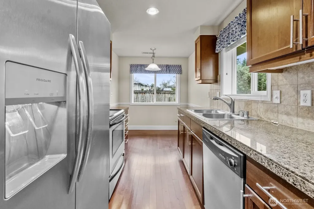 5702 N 33rd Tacoma WA 98407