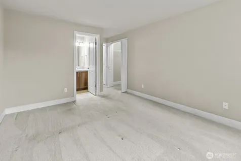 5702 N 33rd Tacoma WA 98407