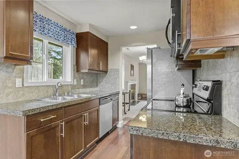 5702 N 33rd Tacoma WA 98407