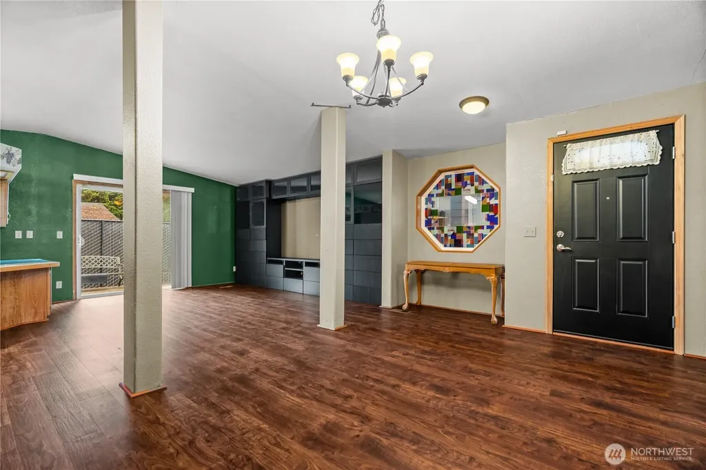 6827 Holmes Island Road SE Lacey WA 98503