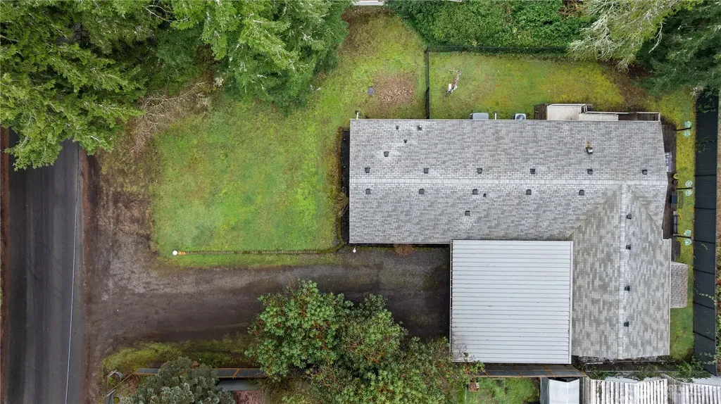 6827 Holmes Island Road SE Lacey WA 98503
