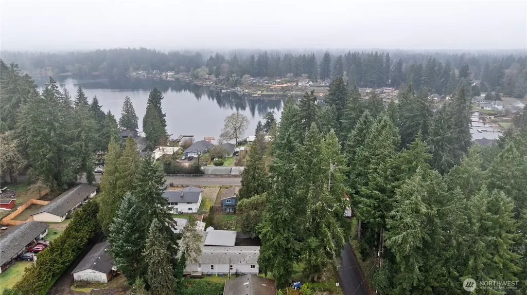 6827 Holmes Island Road SE Lacey WA 98503