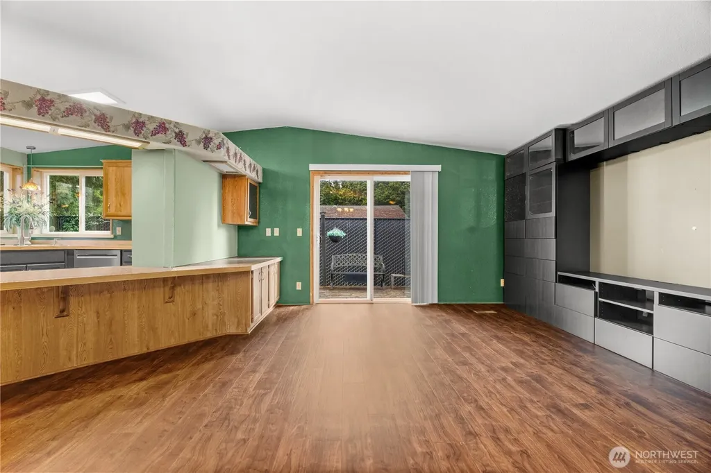 6827 Holmes Island Road SE Lacey WA 98503