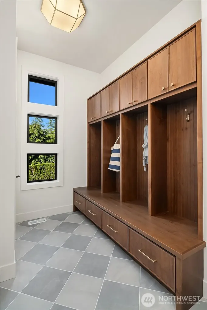 17626 Talbot Road Edmonds WA 98026