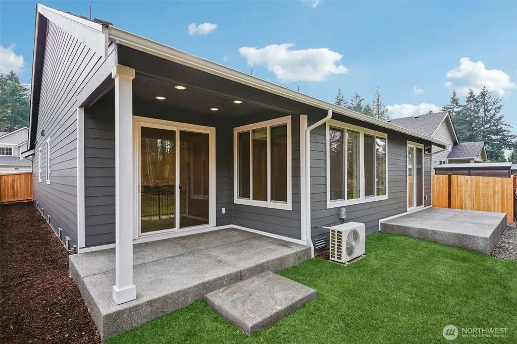 1303 60th Avenue NE Tacoma WA 98422
