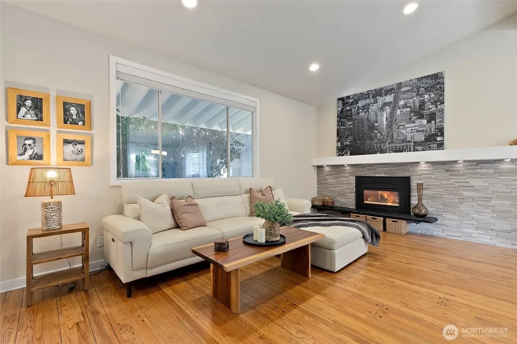 24228 47th Avenue SE Woodinville WA 98072