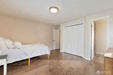 24228 47th Avenue SE Woodinville WA 98072
