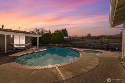 24228 47th Avenue SE Woodinville WA 98072