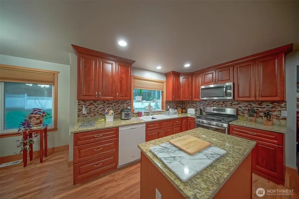 3705 30th Avenue Ct NW Gig Harbor WA 98335