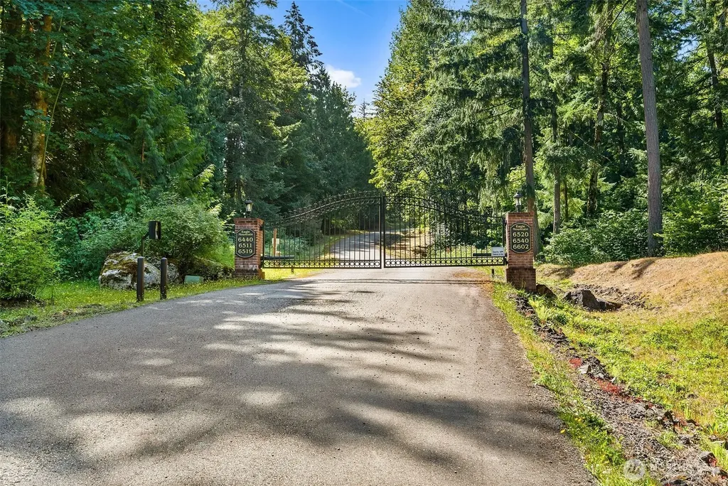 6440 19th Lane NW Olympia WA 98502