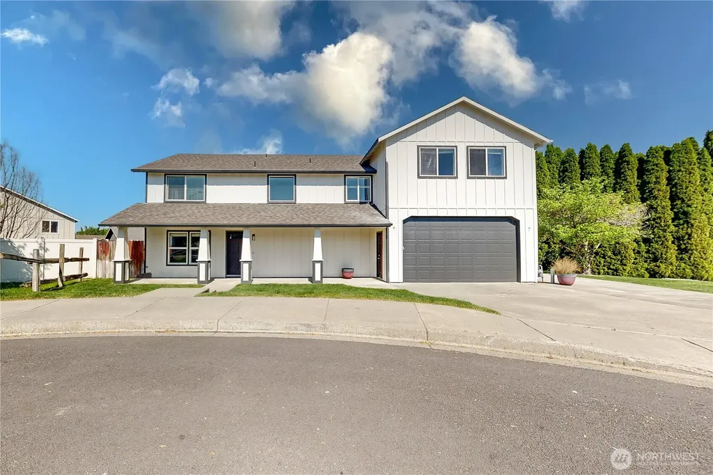 1149 SE Surita Court College Place WA 99324