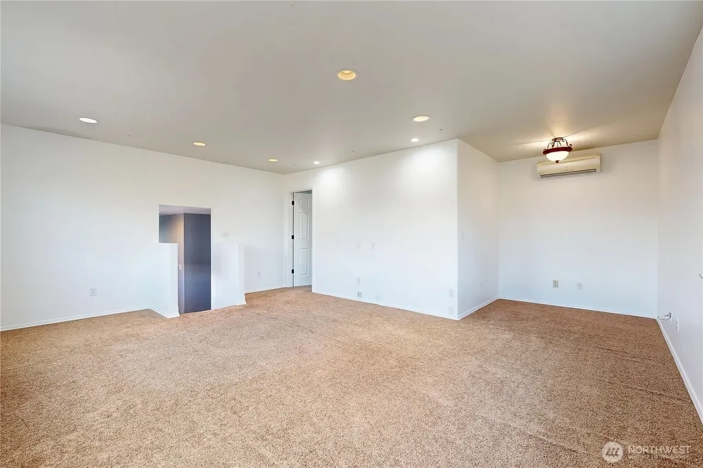 1149 SE Surita Court College Place WA 99324