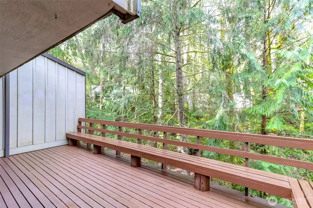 713 E Pointes Drive W Shelton WA 98584
