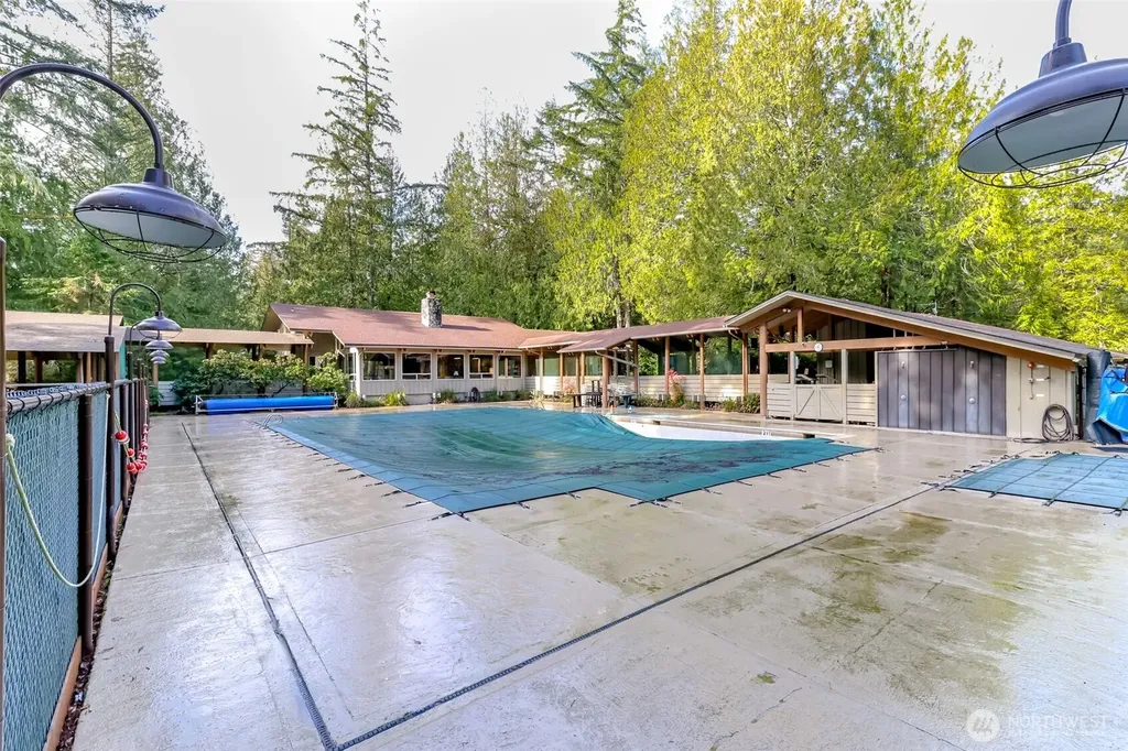 713 E Pointes Drive W Shelton WA 98584