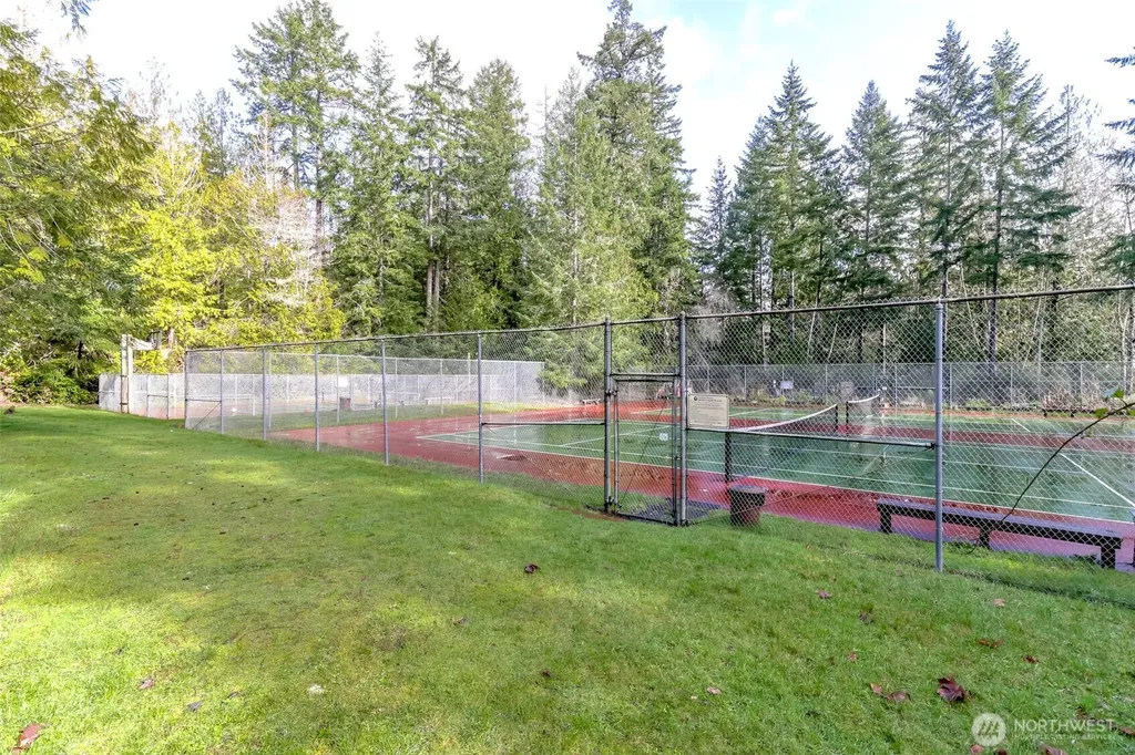 713 E Pointes Drive W Shelton WA 98584
