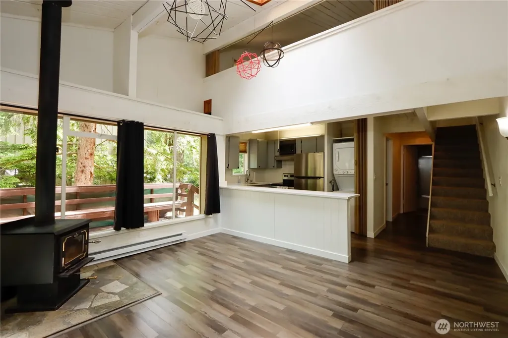 713 E Pointes Drive W Shelton WA 98584