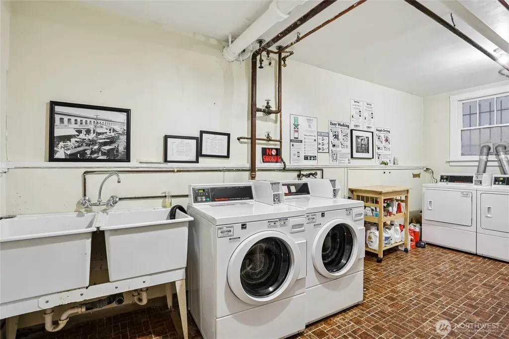 1508 10th Avenue E Seattle WA 98102