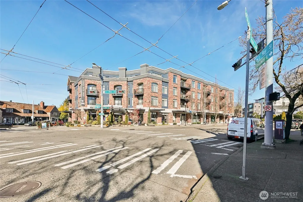 1508 10th Avenue E Seattle WA 98102