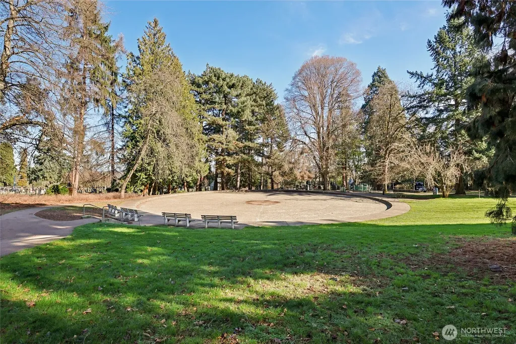 1508 10th Avenue E Seattle WA 98102