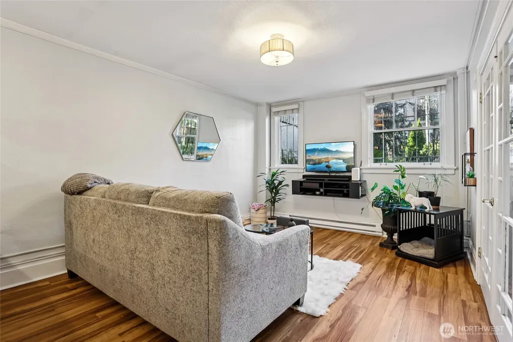 1508 10th Avenue E Seattle WA 98102