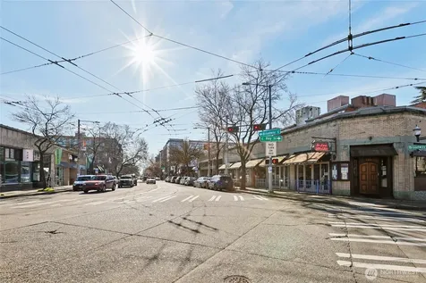 1508 10th Avenue E Seattle WA 98102
