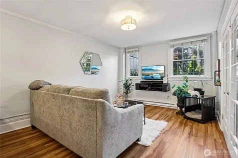 1508 10th Avenue E Seattle WA 98102