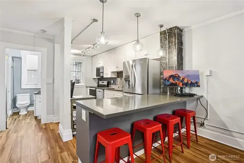 1508 10th Avenue E Seattle WA 98102