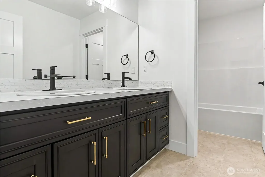 7651 Deschutes Heights Court SE Tumwater WA 98501