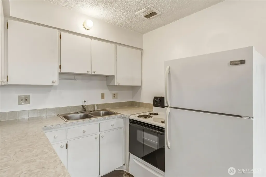 504 N 7th Avenue Kelso WA 98626