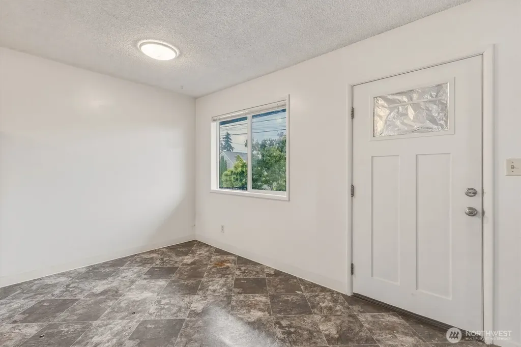 504 N 7th Avenue Kelso WA 98626